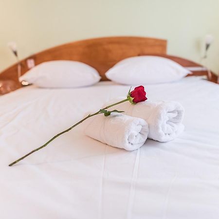 Park Hotel Bihać Eksteriør bilde