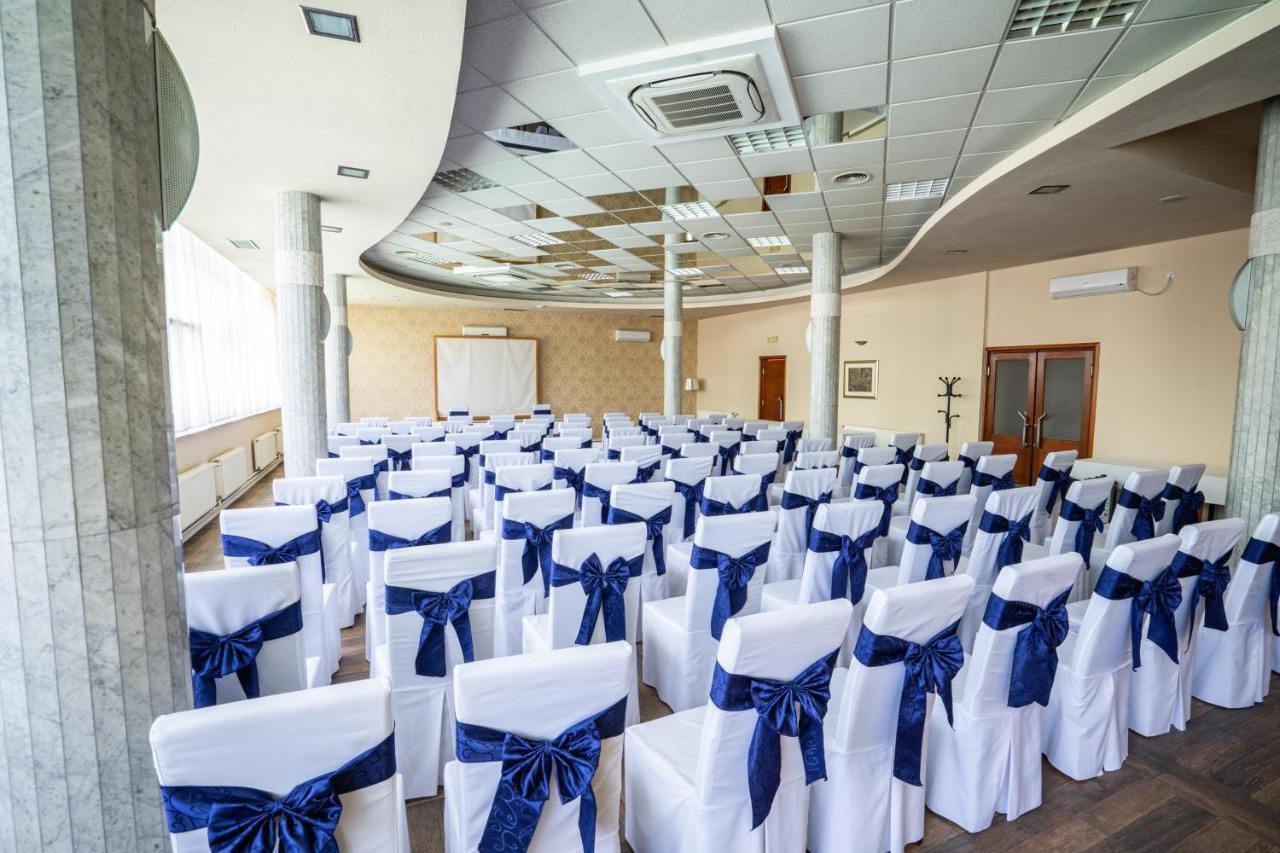 Park Hotel Bihać Eksteriør bilde