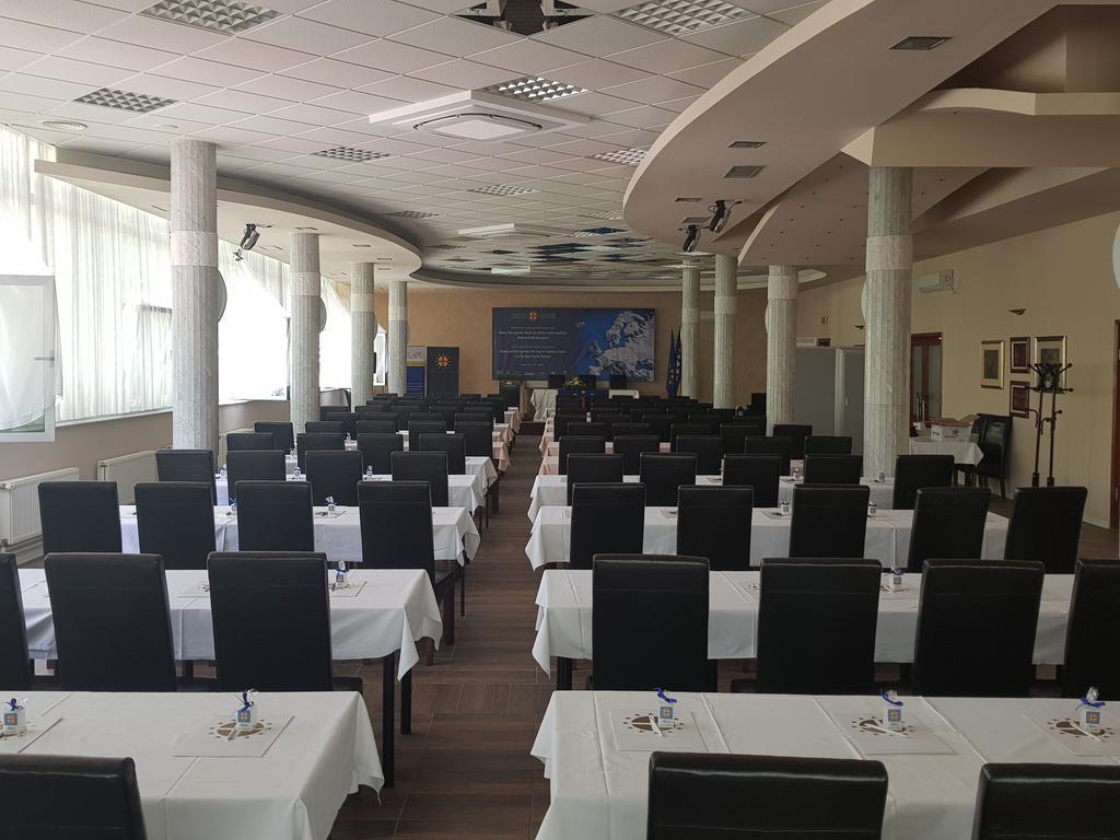 Park Hotel Bihać Eksteriør bilde