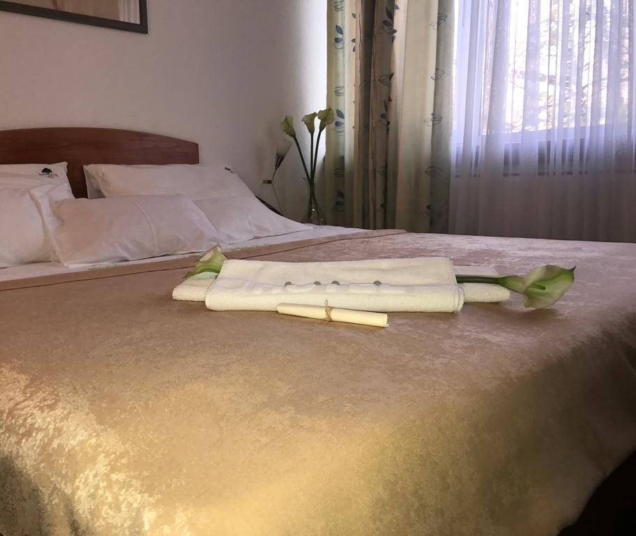Park Hotel Bihać Eksteriør bilde