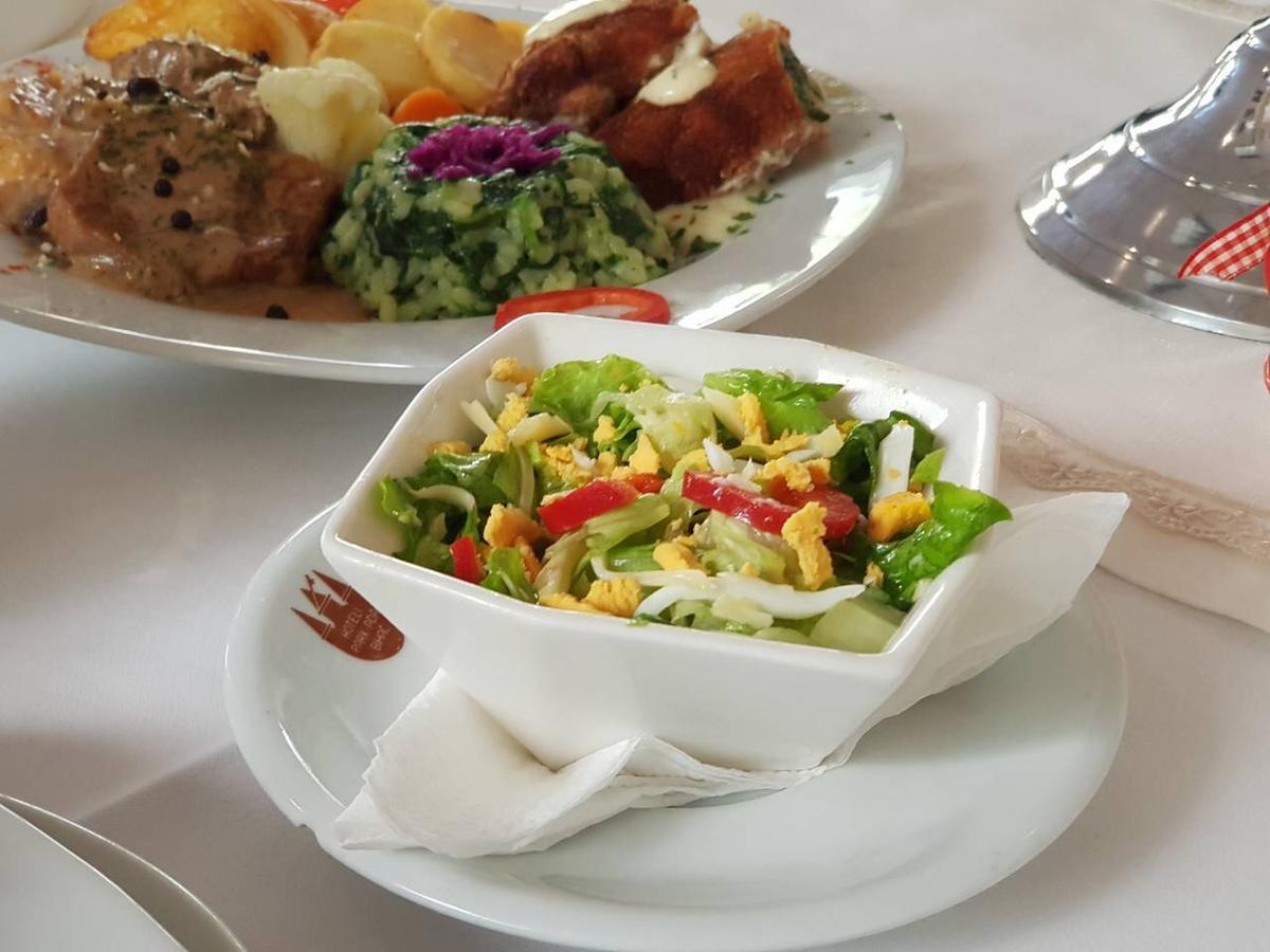 Park Hotel Bihać Eksteriør bilde